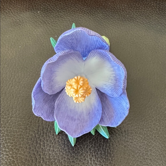 Vtg Lenox Crocus Porcelain Garden Flower Collection 1994 - Picture 4 of 7